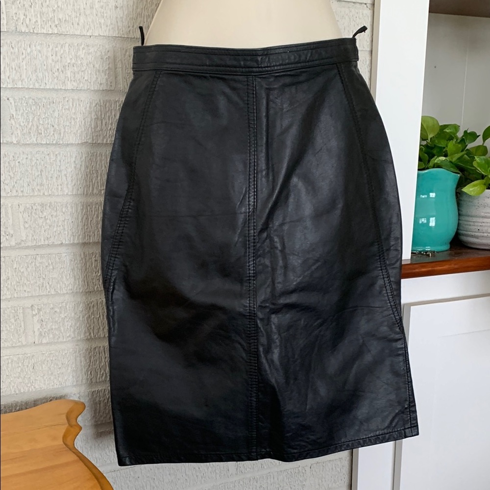 Tarazzia Vintage Black 100% Genuine Leather Pencil Skirt Juniors 9/10 Lined GUC